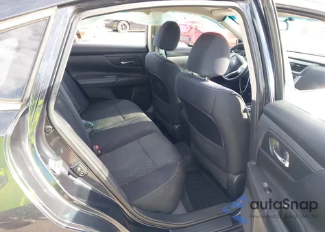 2018 Nissan Altima 2.5/S/Sv/Sl/Sr z USA, uszkodzony, nr VIN 1N4AL3AP8JC142384